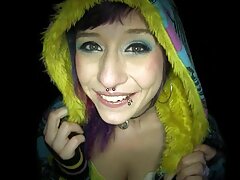 ນາງຟ້າສາວ hottie Iggy Amore ຂີ່ອະໄວຍະວະເພດໃຫຍ່ໆ